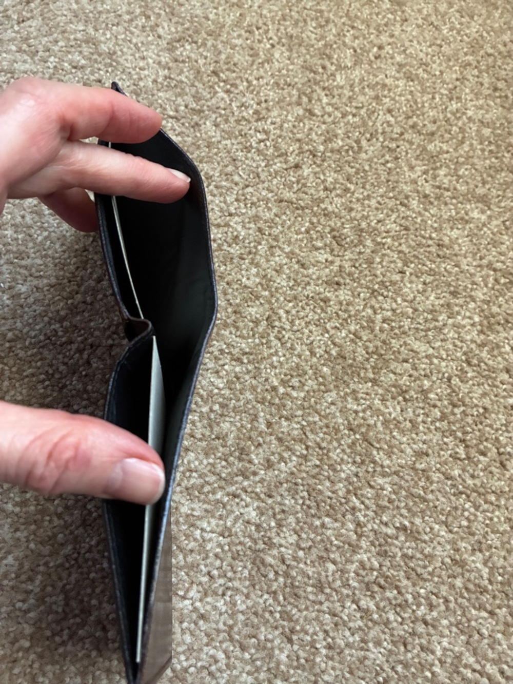 Brown Leather Bi-Fold Wallet - Picture 4 of 4